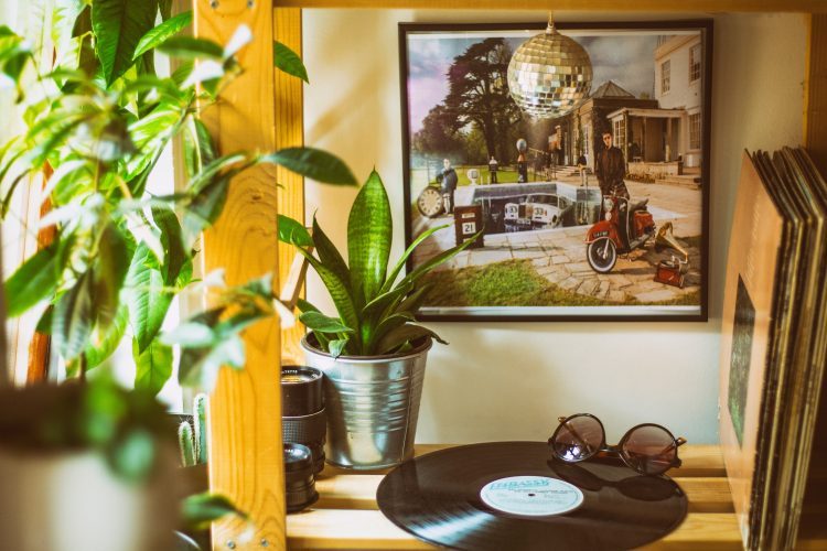 Retro decor | Cash for Houses Fort Worth